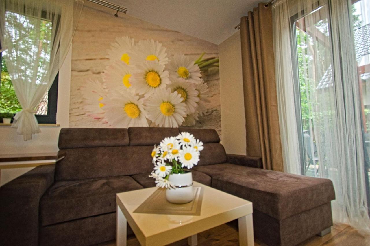 Daisy - Sunny Flowers Apartments Łukęcin Екстериор снимка