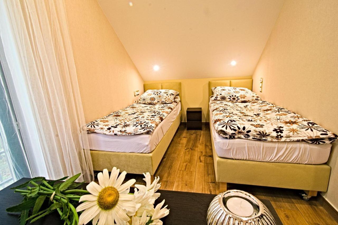 Daisy - Sunny Flowers Apartments Łukęcin Екстериор снимка